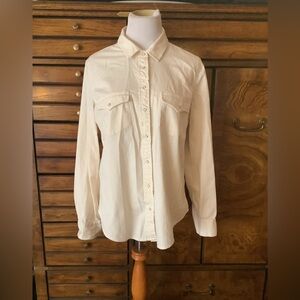 NWT Women’s Pearl Snap Ivory Western Shirt.